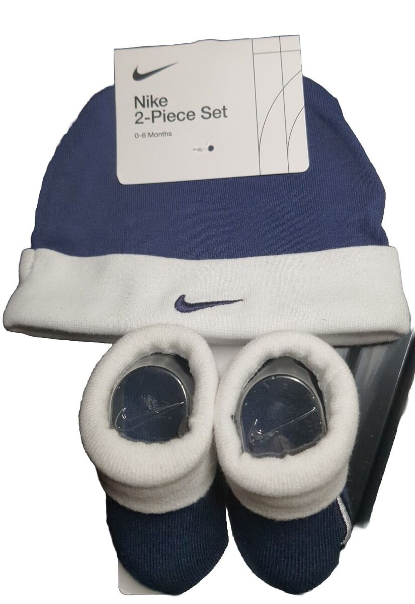 NIKE 2 Piece Set Beanie & Booties