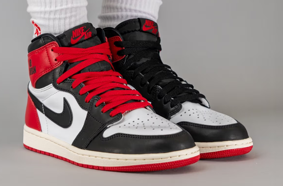 Jordan 1 High OG Black Toe